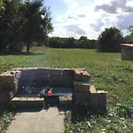 בית נופש House Mernye